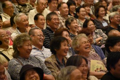 笑いに包まれた会場の様子