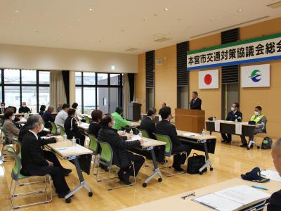 交通事故の減少に向けた活動の展開を誓う高松市長