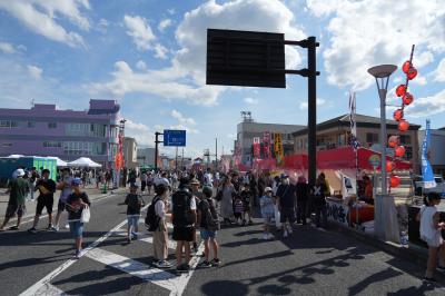 にぎわうまつり会場