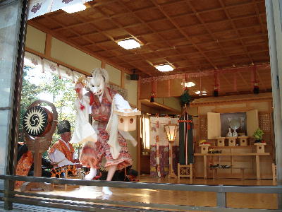 春日神社太々神楽の画像